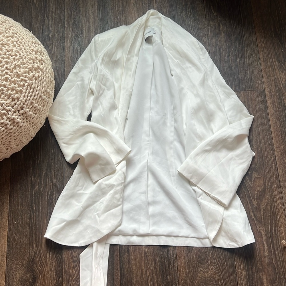 ROBERTA BLAZER